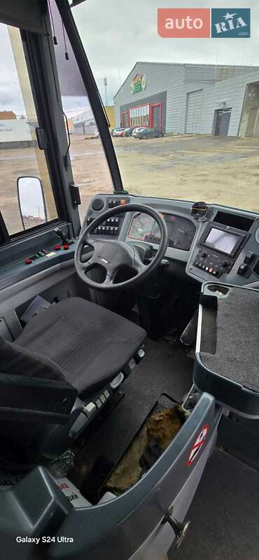 Городской автобус VDL Ambassador 2010 в Луцке