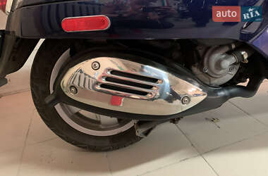 Скутер Vespa GTS 2020 в  фото 6 Скутер Vespa GTS 2020 в