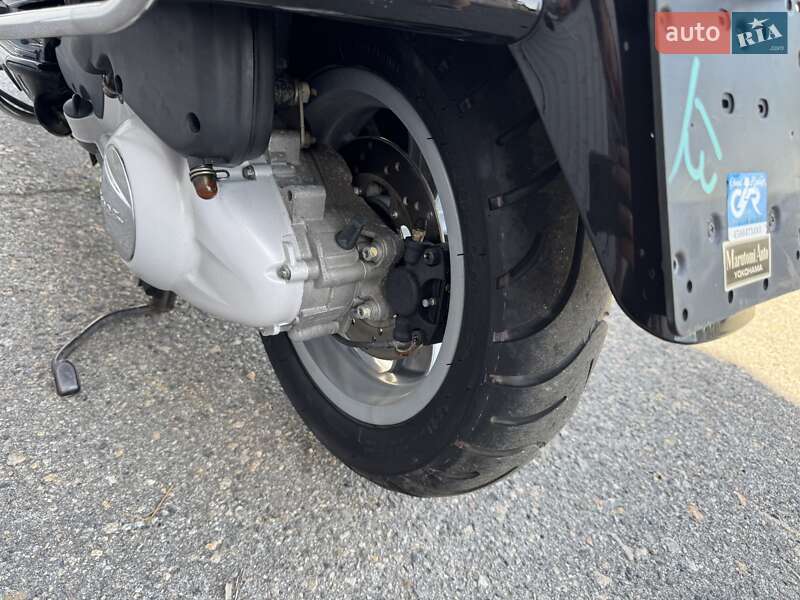 Максі-скутер Vespa GTS 2012 в Дніпрі