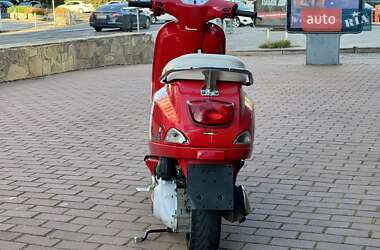 Скутер Vespa LX 2014 в 