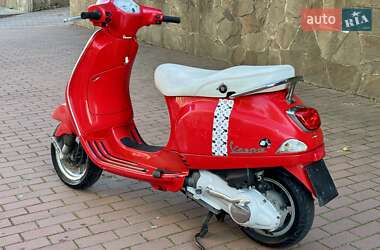 Скутер Vespa LX 2014 в 