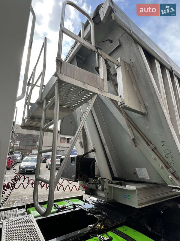 Зерновоз - полуприцеп Viberti 25R4S 2005 в Львове