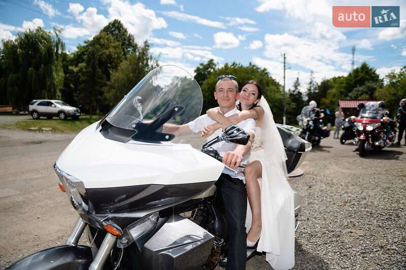 Мотоцикл Круизер Victory Cross Country 2015 в Ужгороде