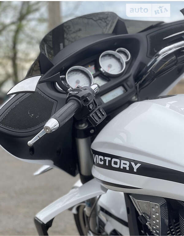 Мотоцикл Круізер Victory Cross Country 2011 в Одесі