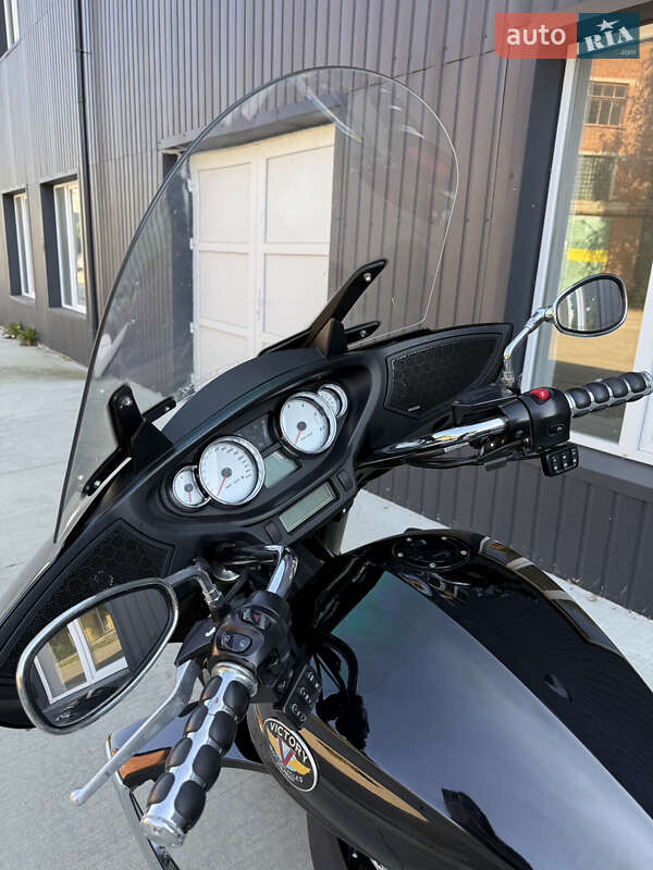 Мотоцикл Круизер Victory Cross Country 2012 в Ходорове