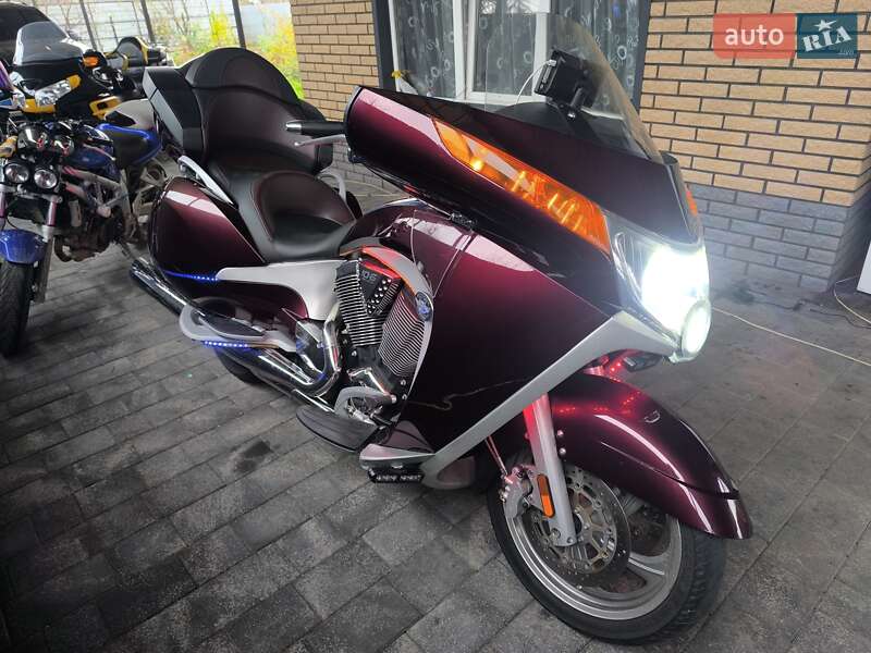 Мотоцикл Туризм Victory Vision Tour 2008 в Бердичеве