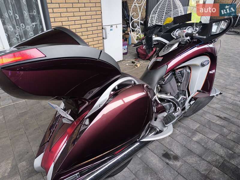 Мотоцикл Туризм Victory Vision Tour 2008 в Бердичеве