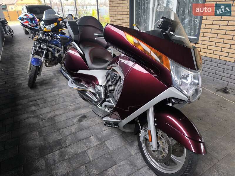 Мотоцикл Туризм Victory Vision Tour 2008 в Бердичеве