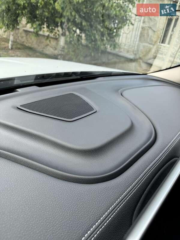 Внедорожник / Кроссовер VinFast VF-8 2022 в Киеве