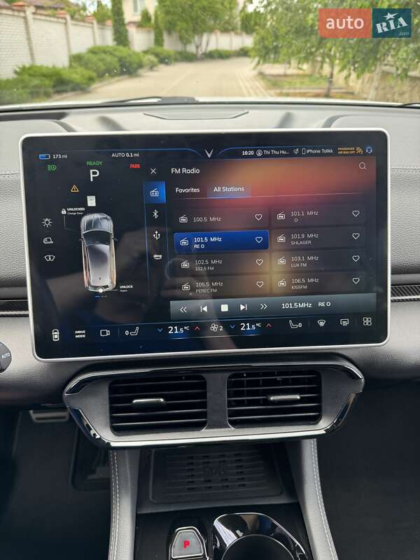 Внедорожник / Кроссовер VinFast VF-8 2022 в Киеве