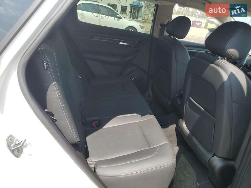 Позашляховик / Кросовер VinFast VF-8 2023 в Тернополі