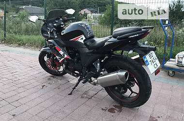 Мотоцикл Спорт-туризм Viper F2 2020 в 