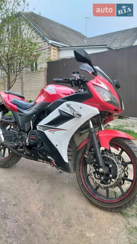 Спортбайк Viper F2 2014 в Киверцах