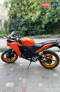 Мотоцикл Классик Viper R1 2014 в 