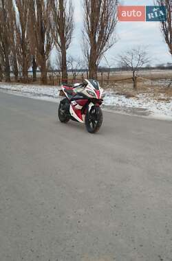 Мотоцикл Многоцелевой (All-round) Viper R1 2014 в 