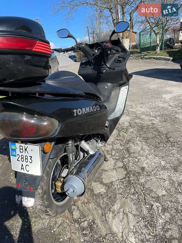 Максі-скутер Viper Tornado 2014 в Дубні фото 8 Максі-скутер Viper Tornado 2014 в Дубні