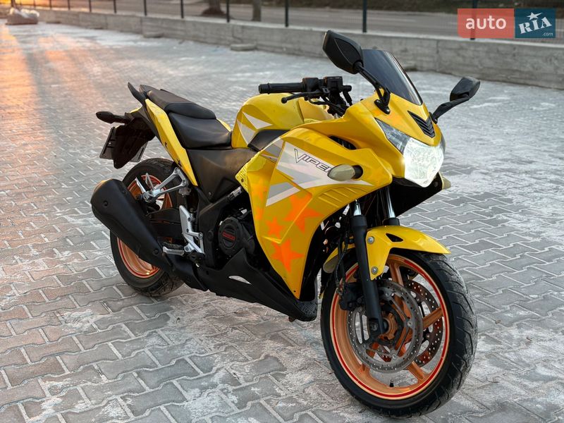 Мотоцикл Спорт-туризм Viper V 250CR 2014 в Калуше