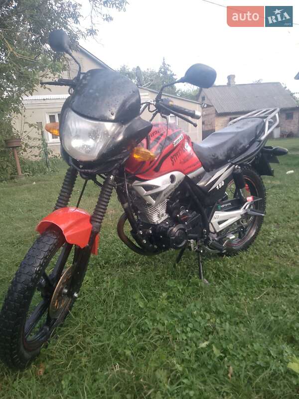 Мотоцикл Классик Viper V150A 2014 в Млинове