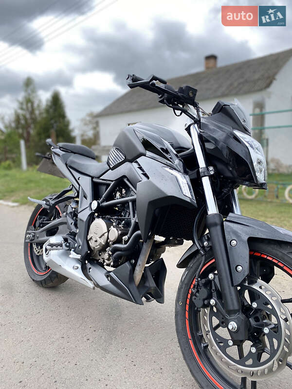 Мотоцикл Без обтекателей (Naked bike) Voge 300R 2023 в Ковеле