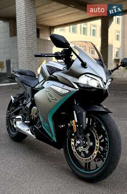 Спортбайк Voge 300RR 2021 в 