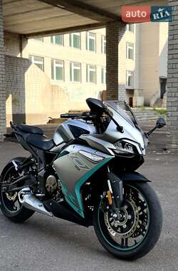 Спортбайк Voge 300RR 2021 в 
