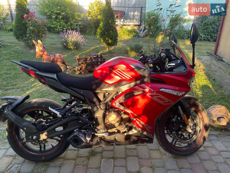 Мотоцикл Спорт-туризм Voge 300RR 2023 в Бродах