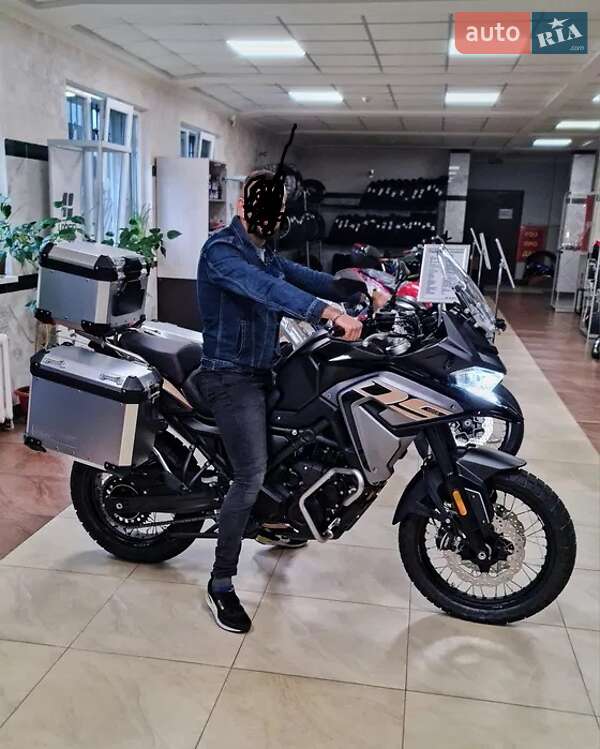 Мотоцикл Багатоцільовий (All-round) Voge 650DS 2023 в 