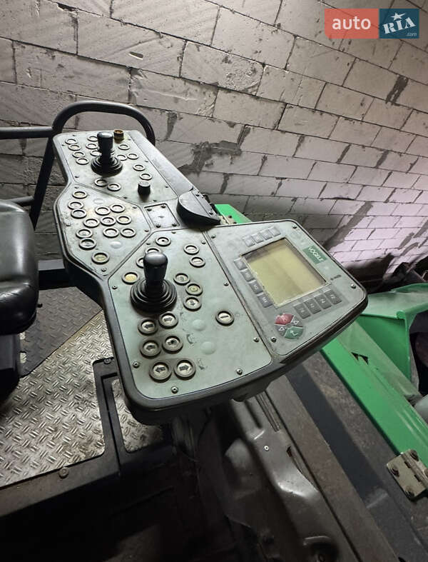 Асфальтоукладчик Vogele Super 2006 в Киеве фото 3 Асфальтоукладчик Vogele Super 2006 в Киеве