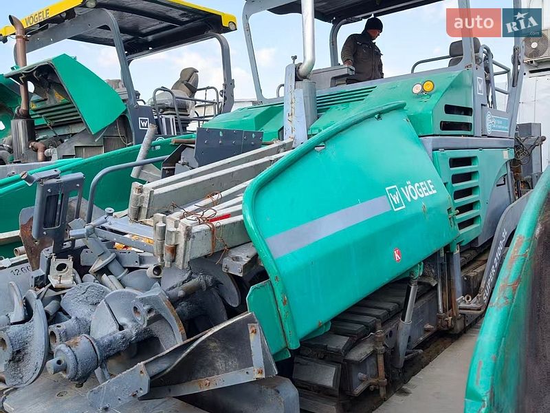 Асфальтоукладчик Vogele Super 2021 в Ровно
