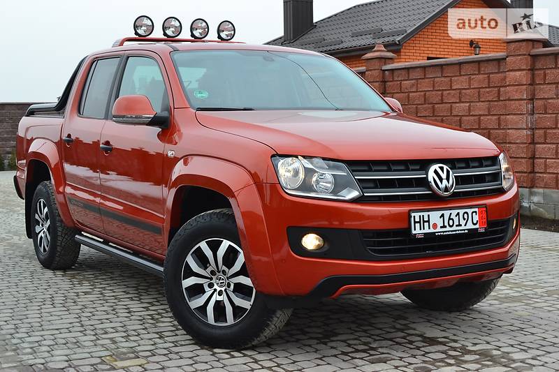 Внедорожник / Кроссовер Volkswagen Amarok 2014 в Ровно