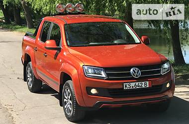 Позашляховик / Кросовер Volkswagen Amarok 2015 в Києві