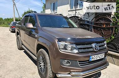 Внедорожник / Кроссовер Volkswagen Amarok 2012 в Хусте