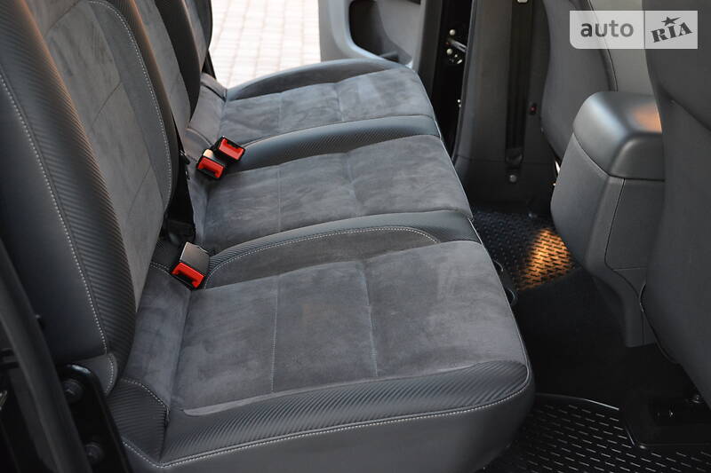 Позашляховик / Кросовер Volkswagen Amarok 2015 в Рівному