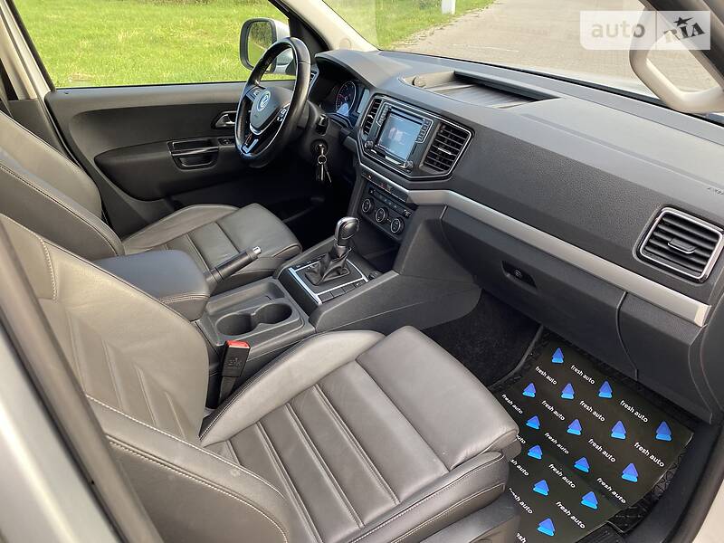 Пікап Volkswagen Amarok 2017 в Рівному