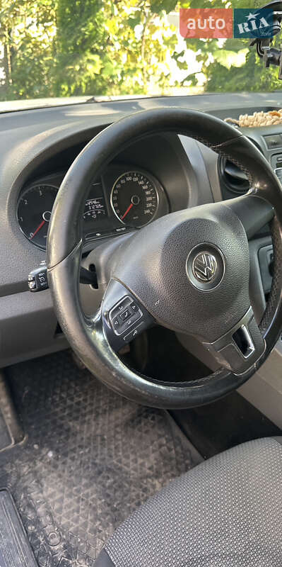 Пікап Volkswagen Amarok 2013 в Чернівцях