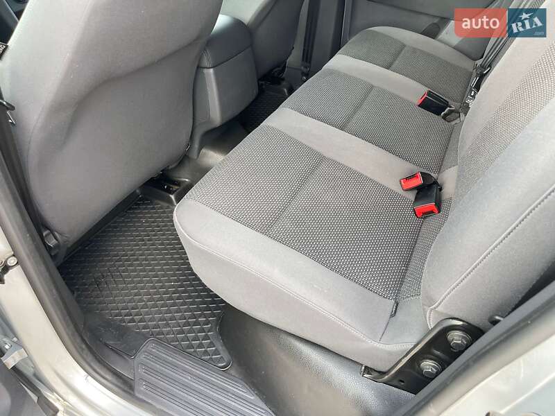 Пикап Volkswagen Amarok 2014 в Ужгороде
