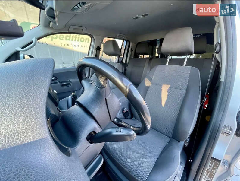 Пікап Volkswagen Amarok 2013 в Чернівцях