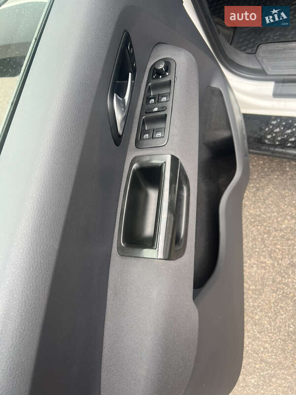 Пикап Volkswagen Amarok 2013 в Ровно