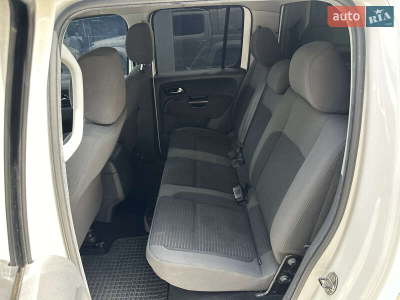 Пікап Volkswagen Amarok 2013 в Луцьку