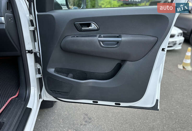 Пикап Volkswagen Amarok 2017 в Киеве