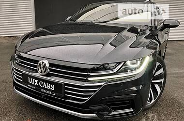 Лифтбек Volkswagen Arteon 2018 в 