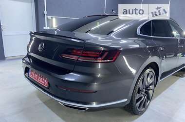 Ліфтбек Volkswagen Arteon 2018 в Стрию