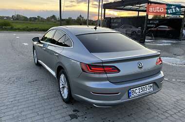 Лифтбек Volkswagen Arteon 2017 в 