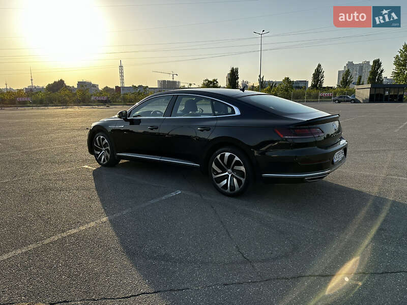 Лифтбек Volkswagen Arteon 2017 в Киеве