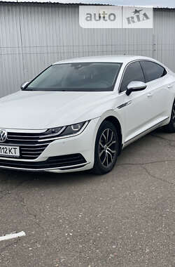 Лифтбек Volkswagen Arteon 2017 в Киеве