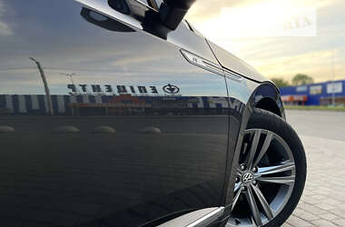 Лифтбек Volkswagen Arteon 2017 в 