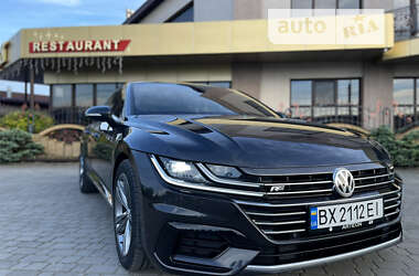 Лифтбек Volkswagen Arteon 2017 в 