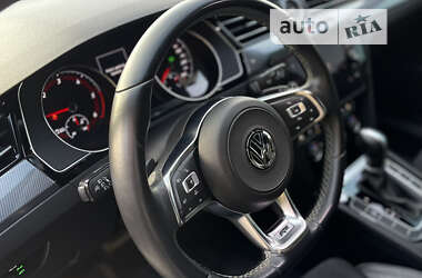 Лифтбек Volkswagen Arteon 2017 в 