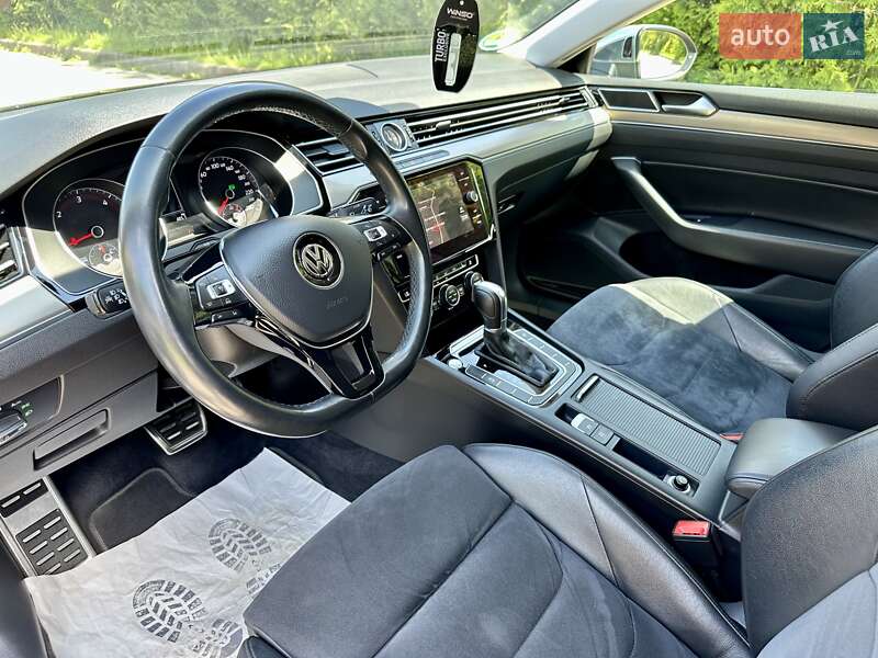 Лифтбек Volkswagen Arteon 2017 в Киеве фото 15 Лифтбек Volkswagen Arteon 2017 в Киеве