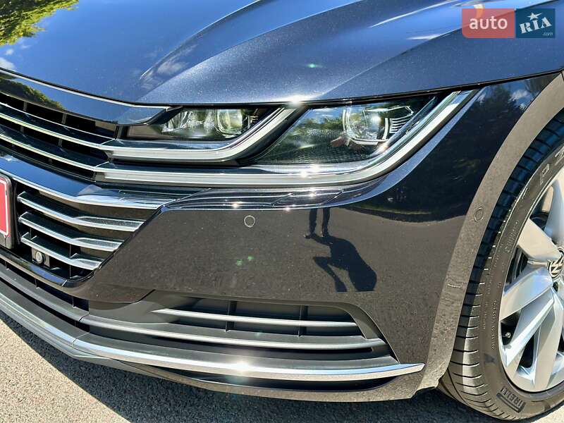 Лифтбек Volkswagen Arteon 2017 в Киеве фото 30 Лифтбек Volkswagen Arteon 2017 в Киеве